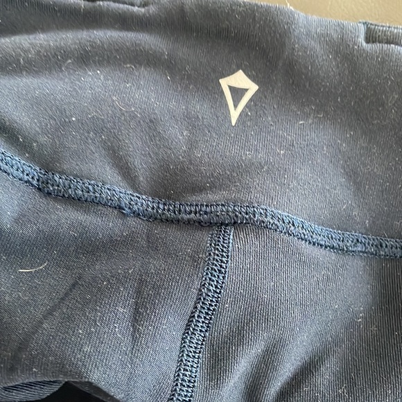 Ivivva full length navy blue leggings size 14 - Picture 2 of 3